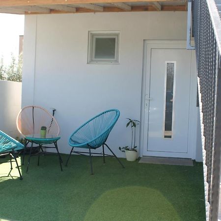 Cozy Corners Apartment Nin Exterior photo